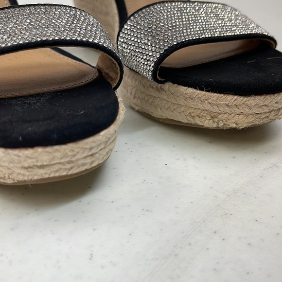 White Mountain Wedge Sandals - Picture 8 of 8